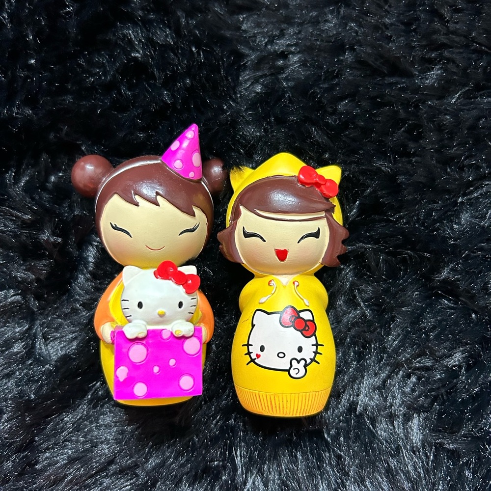 Hello kitty momiji dolls!!